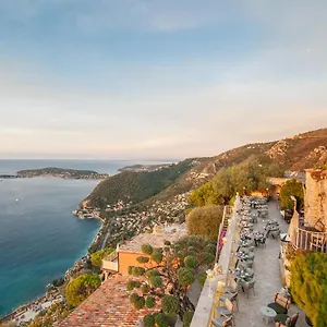 5* Hotel La Chevre D'or
